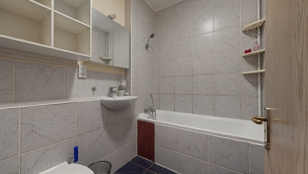 Additional image 3 of 1 Bed Flat, Laugan Walk, SE17, N1 7GU