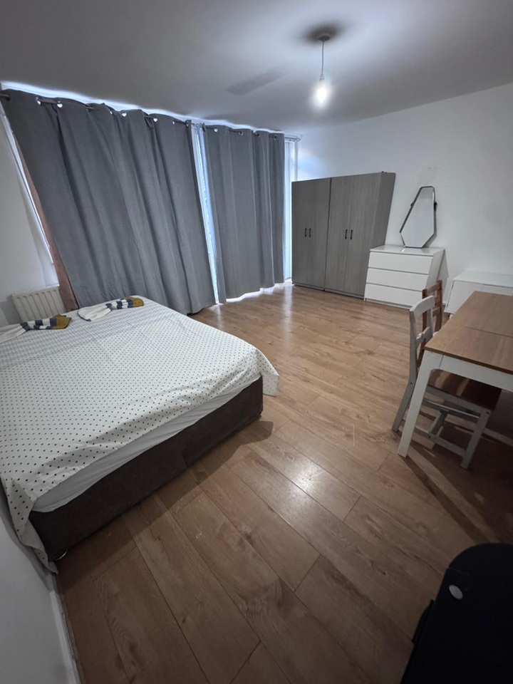 Room in a Shared House, London, E2, N1 7GU