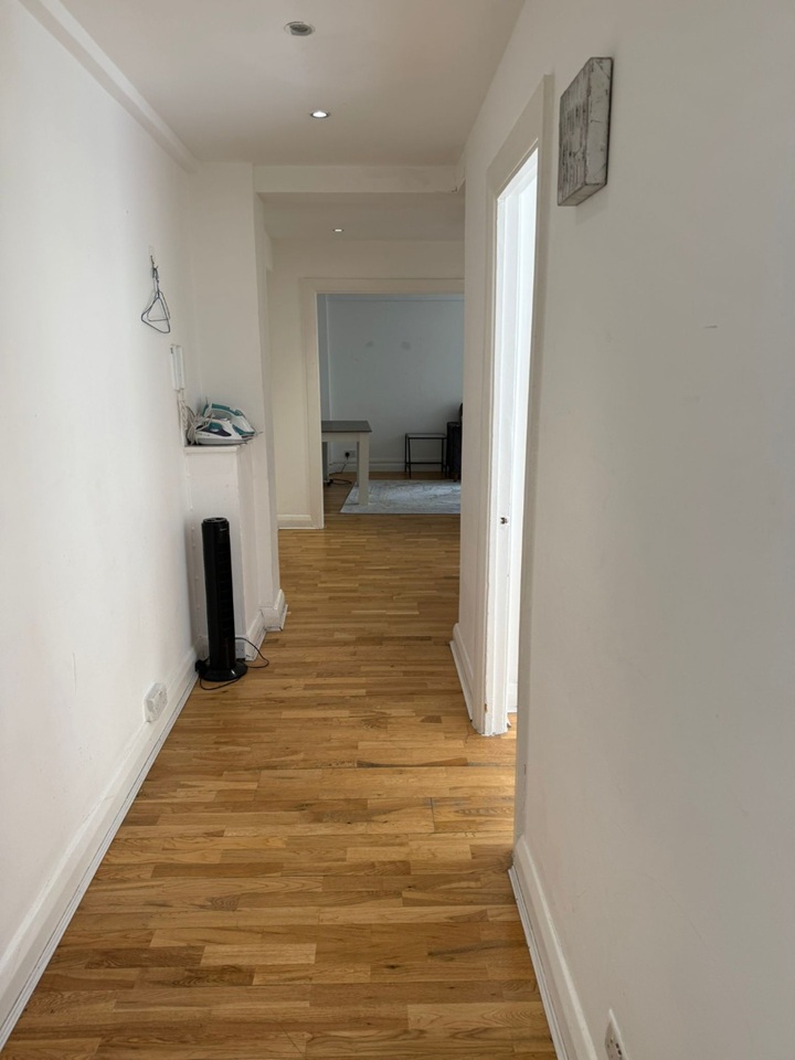 Additional image 3 of 2 Bed Flat, Park West, W2, N1 7GU