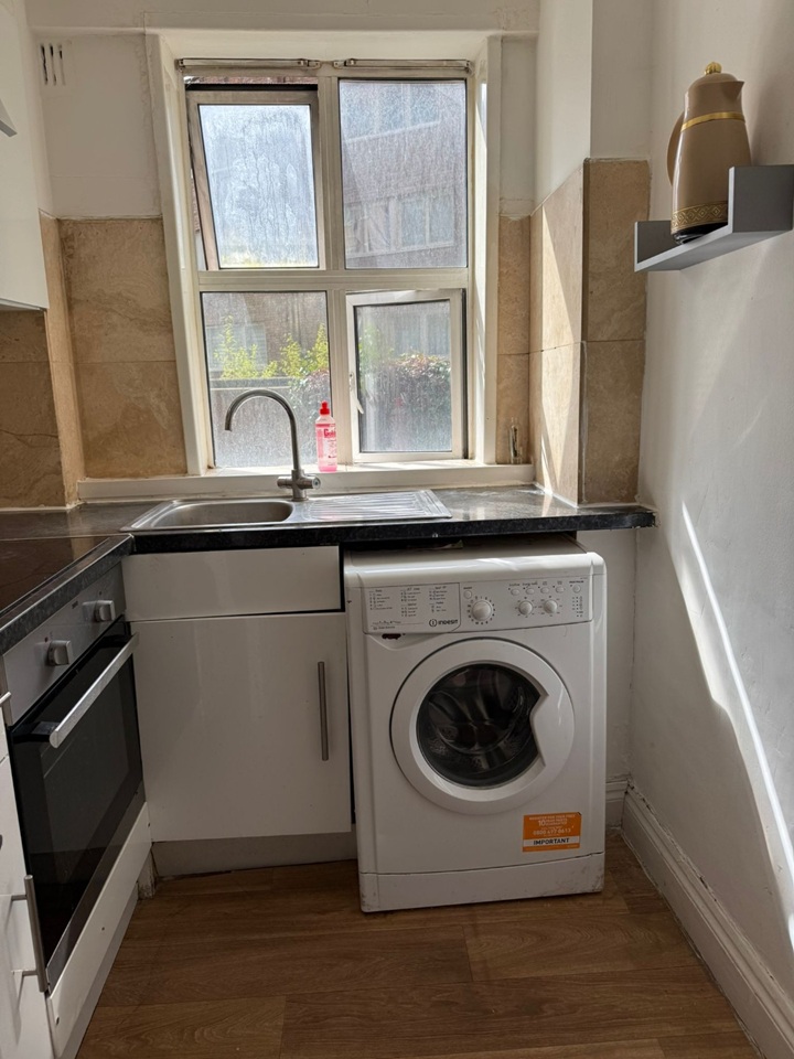 Additional image 6 of 2 Bed Flat, Park West, W2, N1 7GU