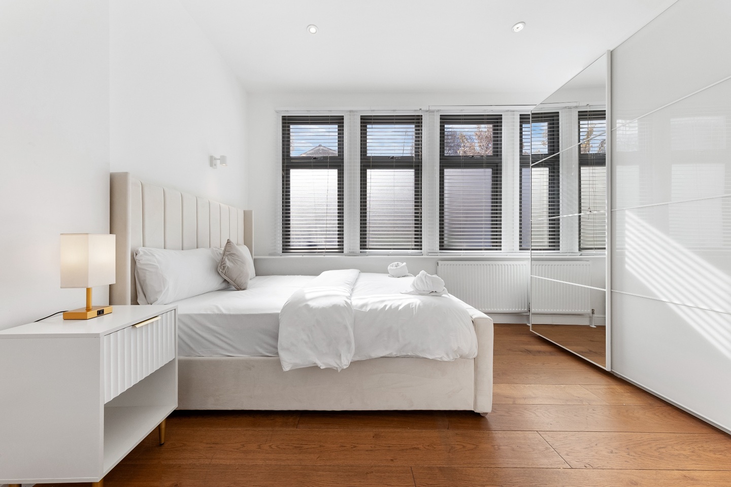 Additional image 2 of 2 Bed Flat, Brook Drive, SE11, N1 7GU