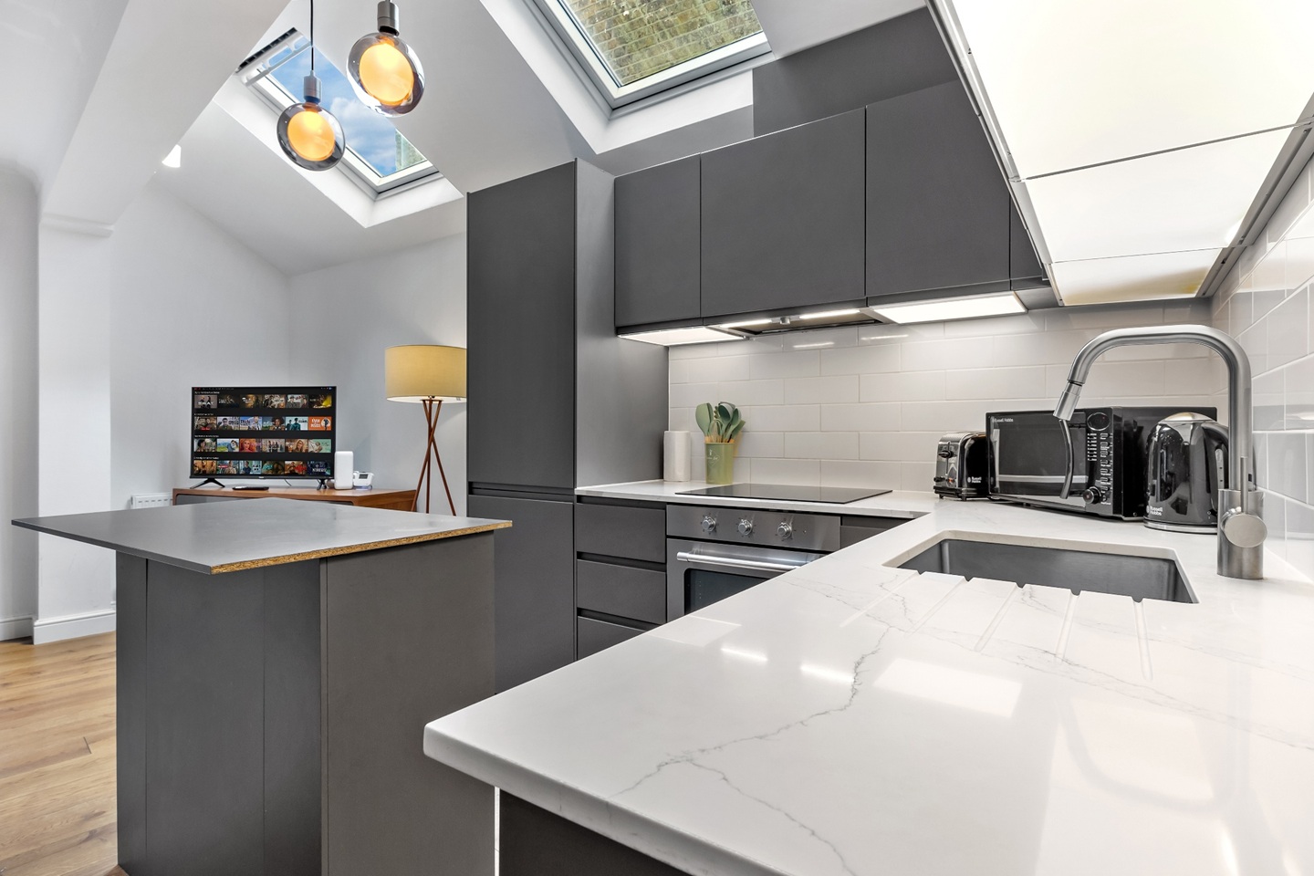 Additional image 24 of 2 Bed Flat, Brook Drive, SE11, N1 7GU