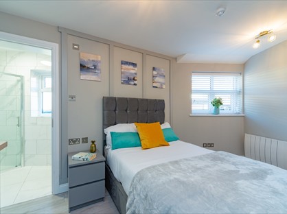 Room in a Shared House, Benbrick Road, GU2