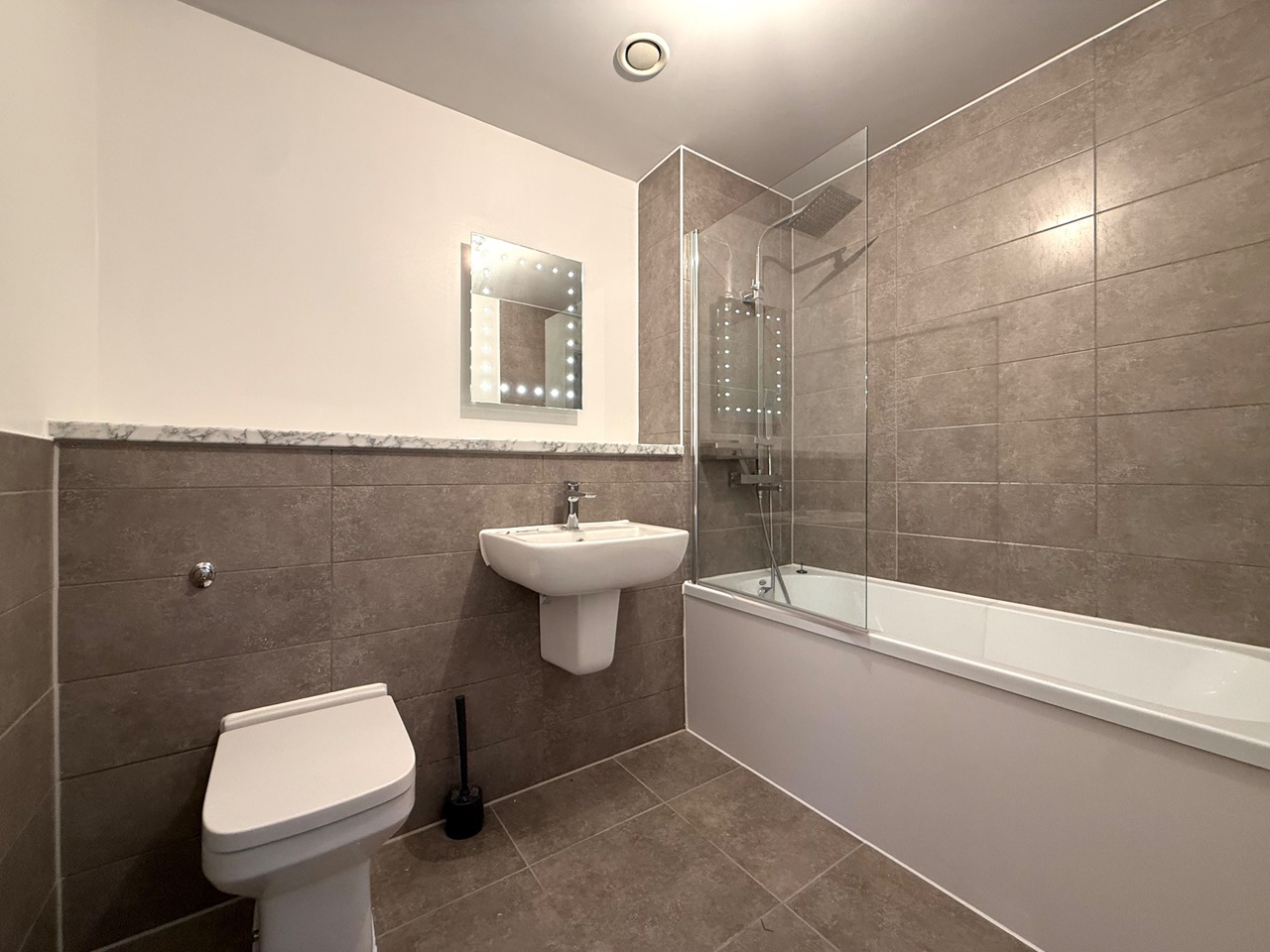 Additional image 11 of 2 Bed Flat, Neptune Place, L8, N1 7GU