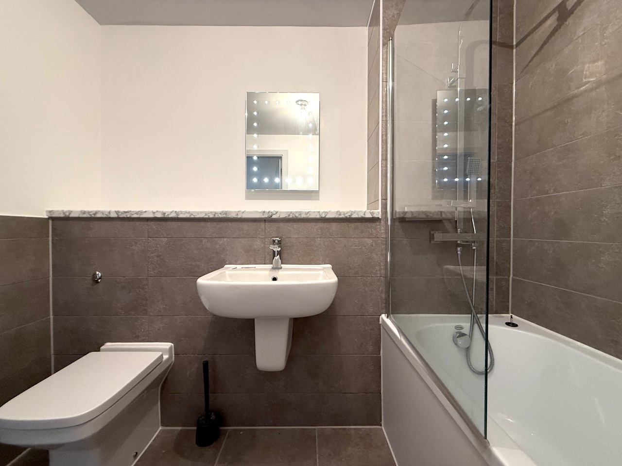 Additional image 12 of 2 Bed Flat, Neptune Place, L8, N1 7GU