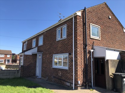 3 Bed Semi-Detached House, Petersgate, DN5