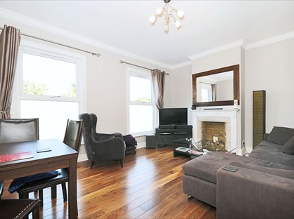 3 Bed Flat, Battersea Rise, SW11
