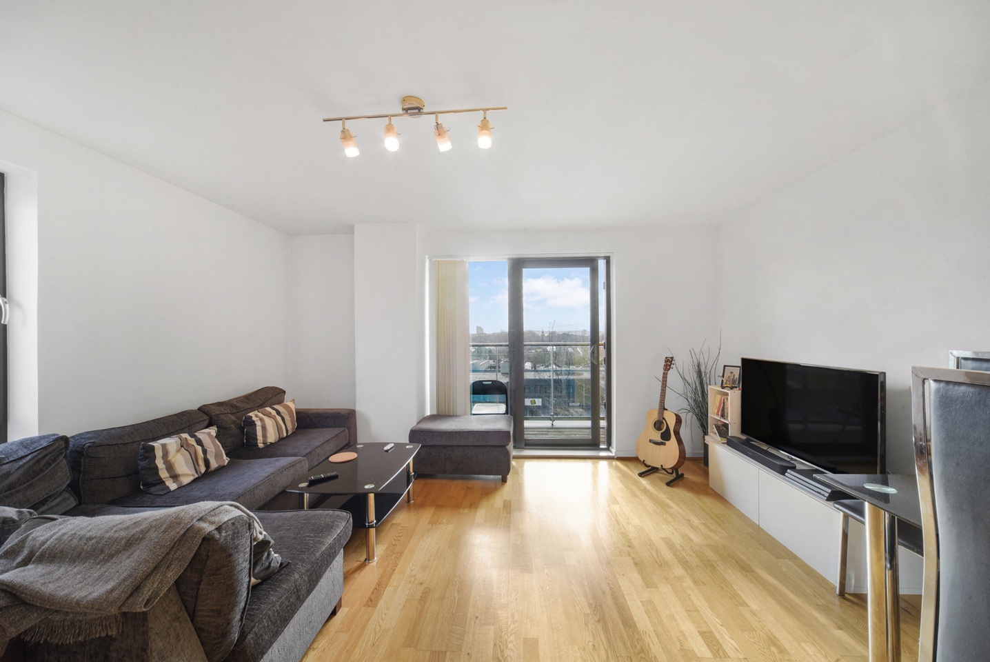 3 Bed Flat, Chi Building, E1, N1 7GU