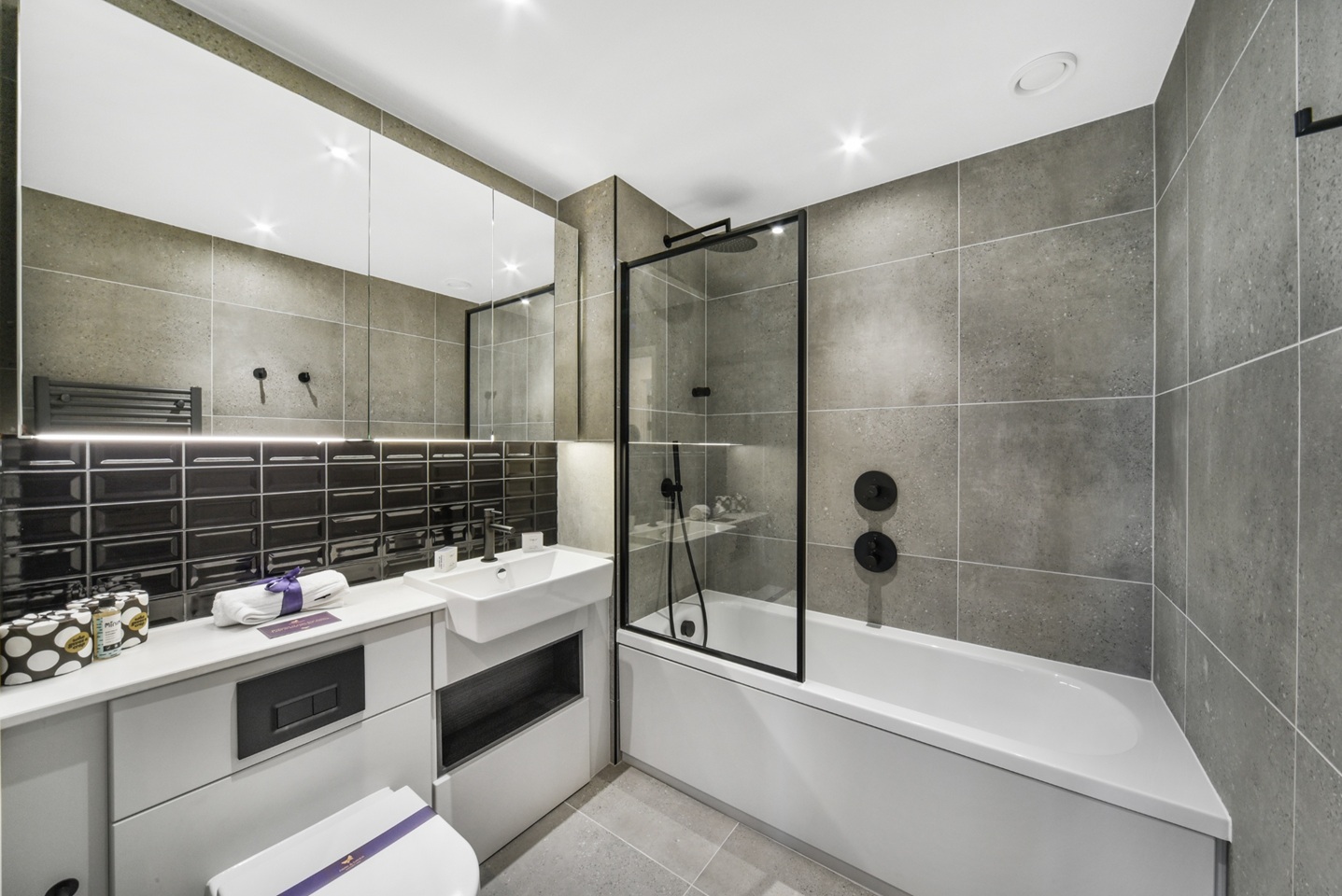 Additional image 7 of 1 Bed Flat, Hewson Way, SE17, N1 7GU