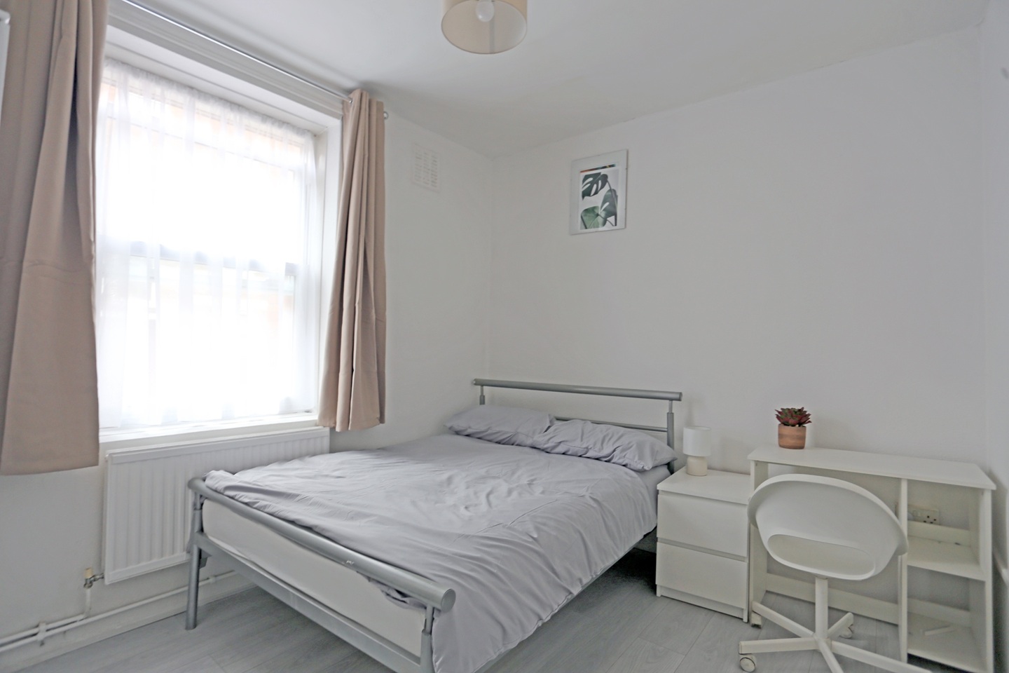 Room in a Shared Flat, Mcdougall House, E2, N1 7GU
