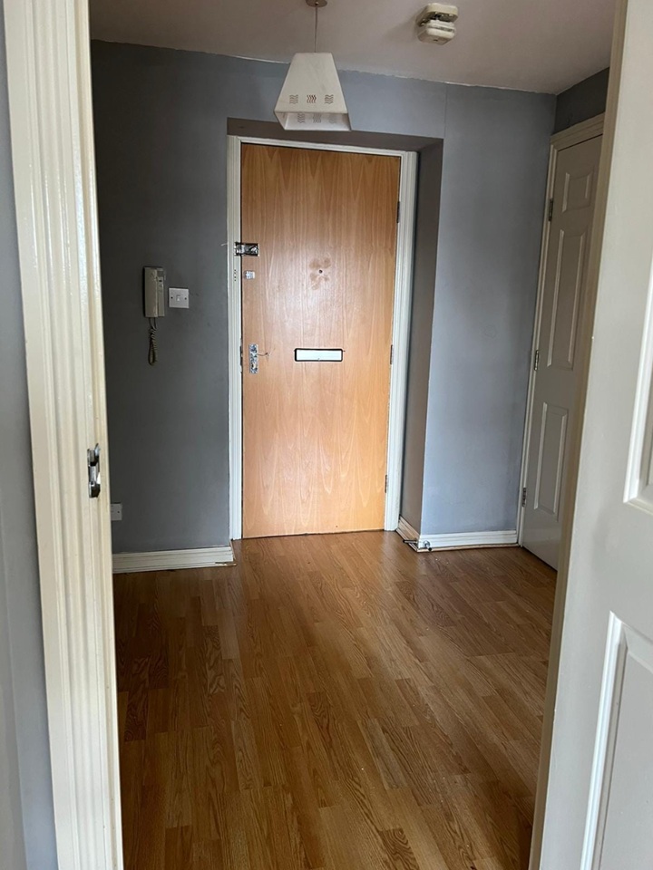 Additional image 3 of 2 Bed Flat, Wallace St, G5, N1 7GU