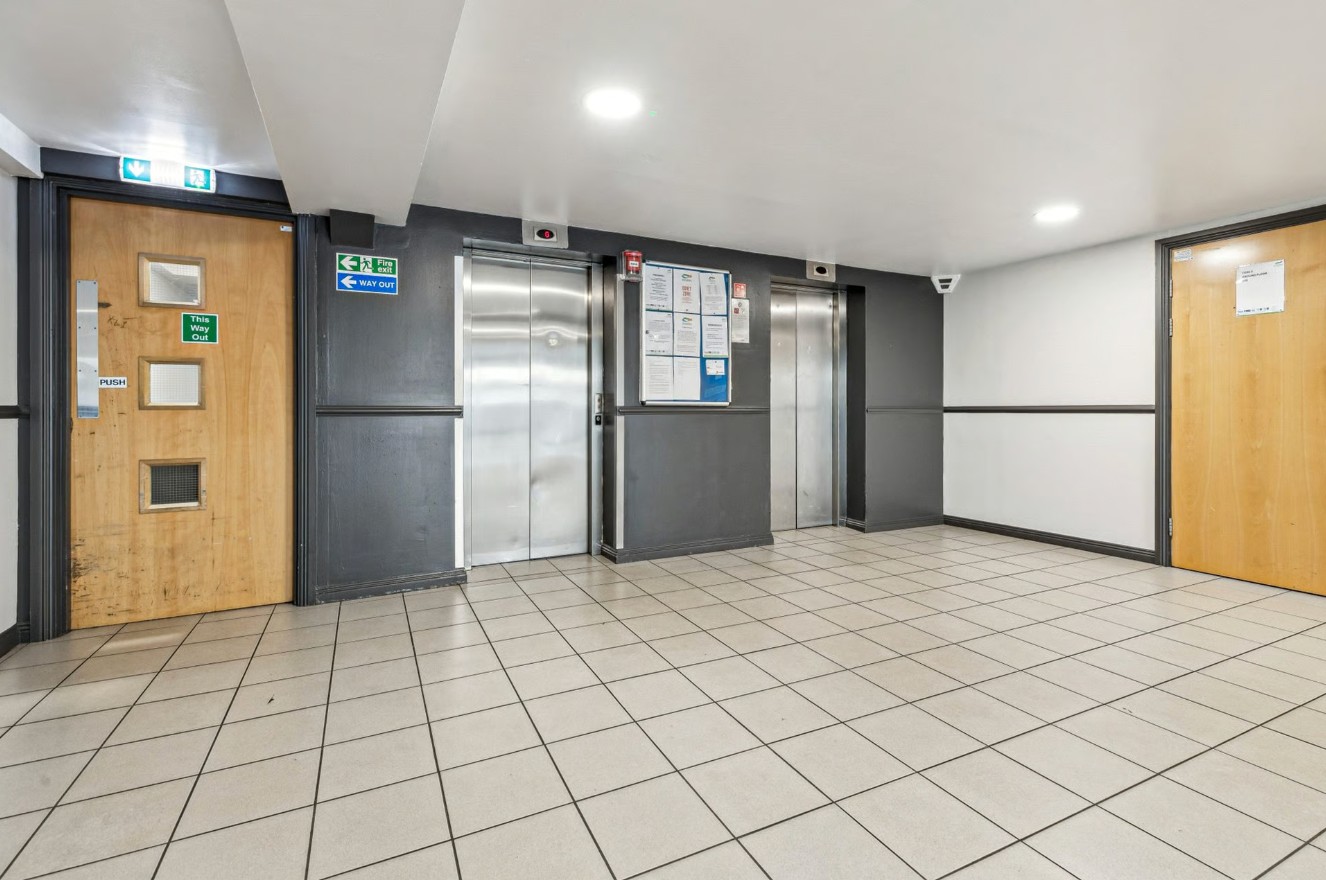 Additional image 2 of 2 Bed Flat, Wallace St, G5, N1 7GU