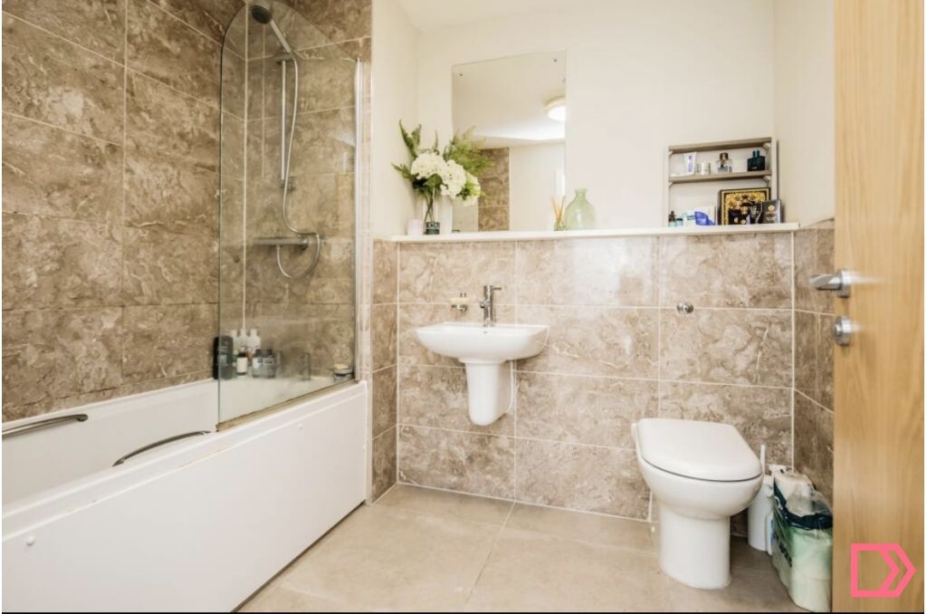 Additional image 10 of 2 Bed Flat, Bridgewater Point, M5, N1 7GU