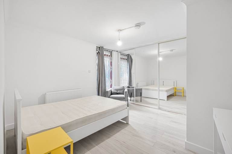 Additional image 2 of Room in a Shared House, Cape Yard, E1W, N1 7GU