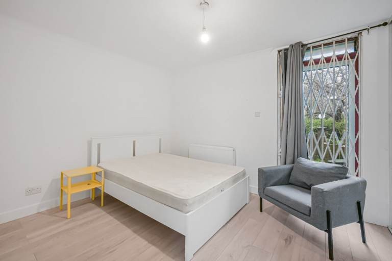 Additional image 5 of Room in a Shared House, Cape Yard, E1W, N1 7GU