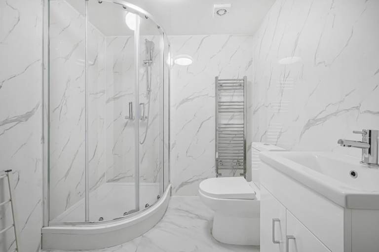 Additional image 4 of Room in a Shared House, Cape Yard, E1W, N1 7GU