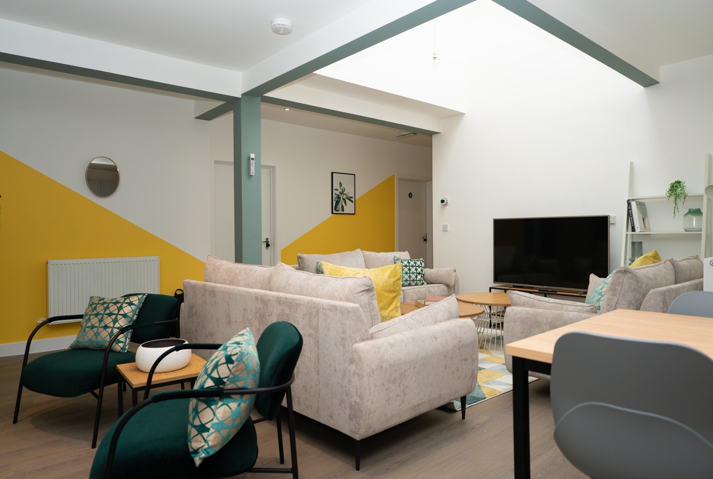 Additional image 2 of Studio Flat, Claremont Road, M14, N1 7GU