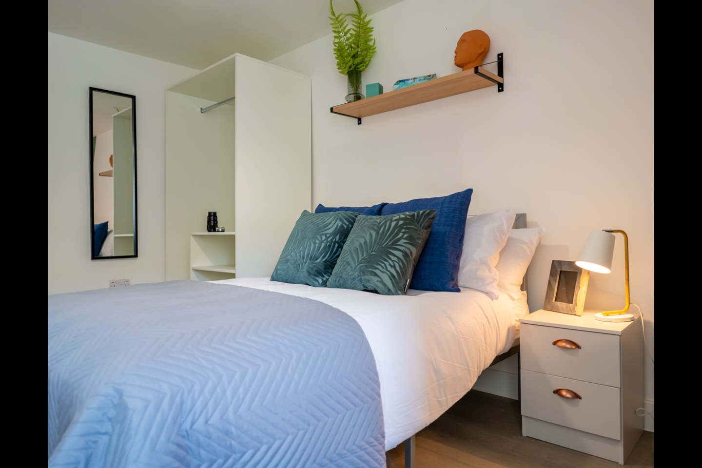 Additional image 3 of Studio Flat, Claremont Road, M14, N1 7GU