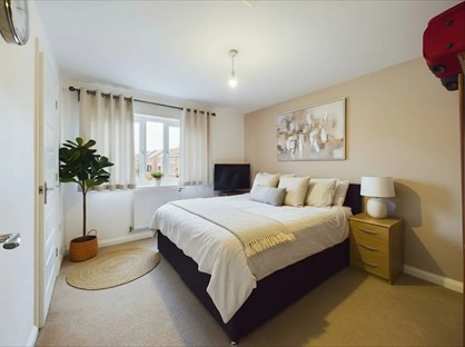 Room in a Shared House, Stable Place, GU35