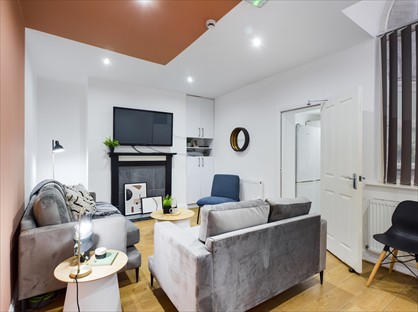 Room in a Shared House, Smithdown Road, L15