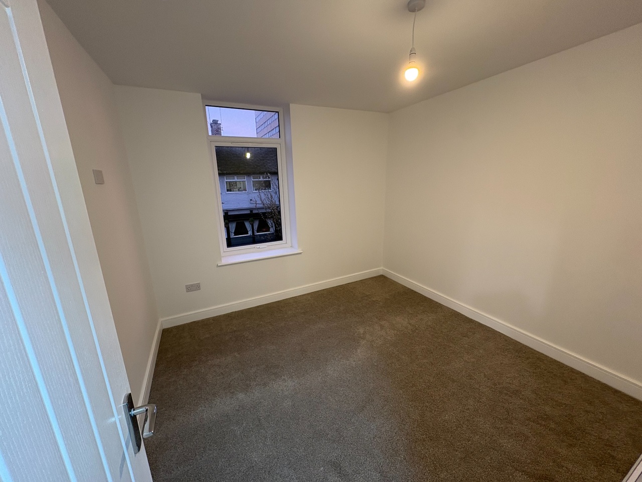 2 Bed Flat, Liscard Way, CH44 photo 3