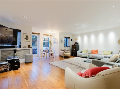 3 Bed Flat, Rosslyn Hill, NW3