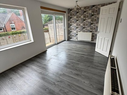 3 Bed Terraced House, Schoolside Lane, M24