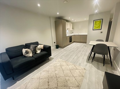 1 Bed Flat, St Martins Place, B15