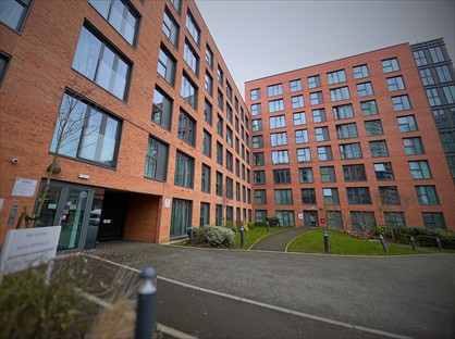2 Bed Flat, The Axium, B1