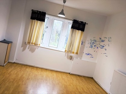 1 Bed Flat, Town Street, LS28