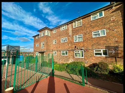 Room in a Shared Flat, Romford, RM3