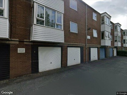 3 Bed Flat, Clifford Court, WF5