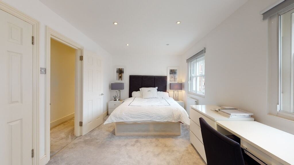 Additional image 3 of 2 Bed Flat, Montagu Row, W1U, N1 7GU