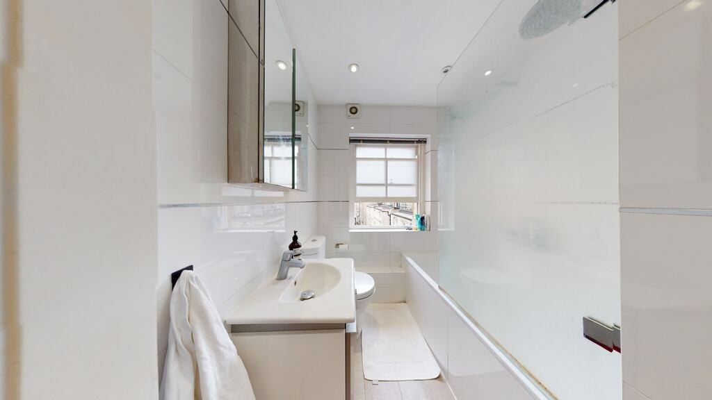 Additional image 4 of 2 Bed Flat, Montagu Row, W1U, N1 7GU