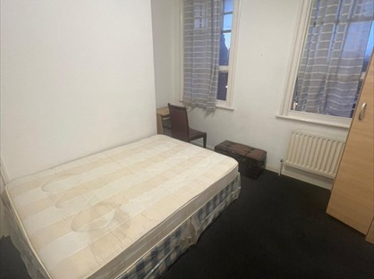 Room in a Shared House, The Town, EN2
