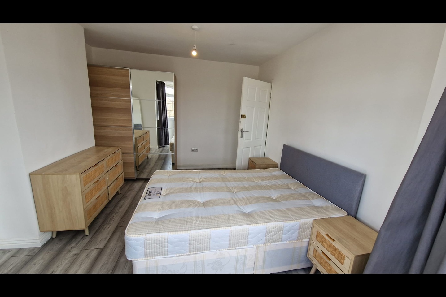 Ilford - 3 Bed End Terrace, Caterham Avenue, IG5 - To Rent Now for £ ...