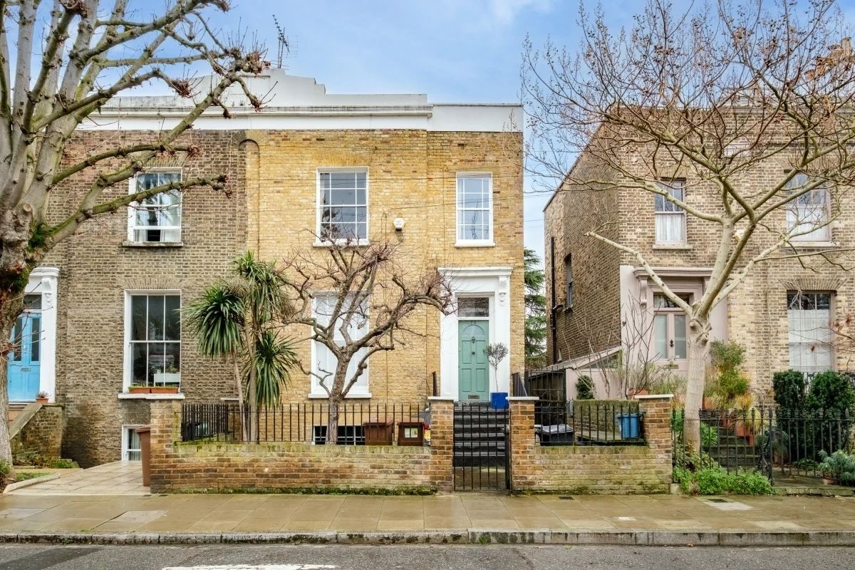 2 Bed Flat, Albion Drive, E8
