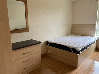 Room in a Shared House, Leeds, LS11