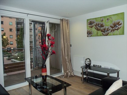 2 Bed Flat, Seren Park Gardens, SE3