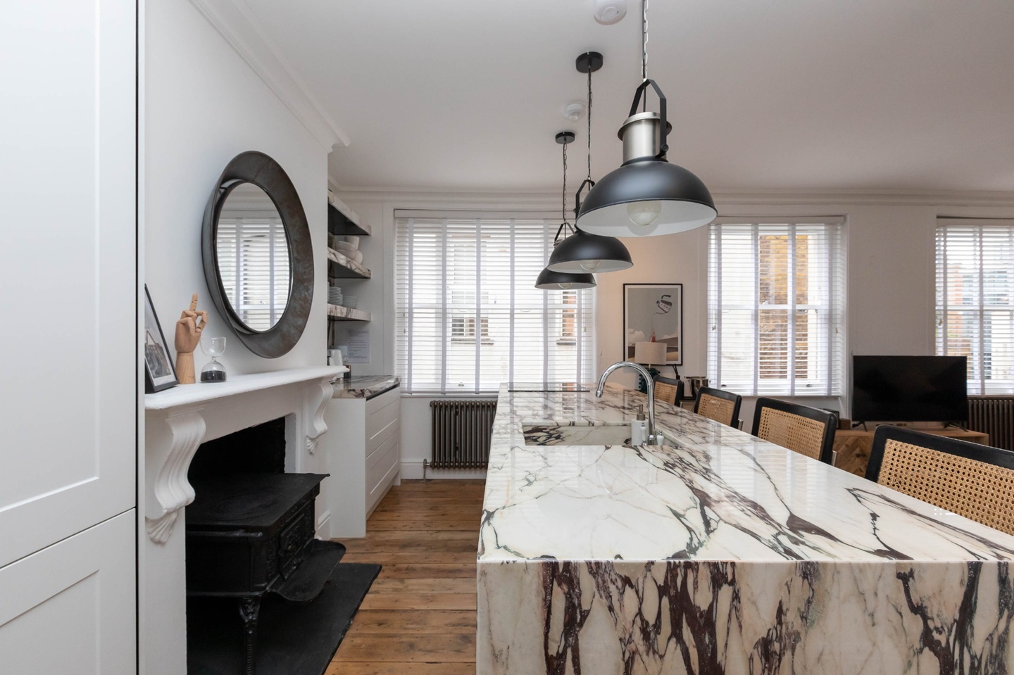 Additional image 32 of 2 Bed Flat, Hanway Place, W1T, N1 7GU