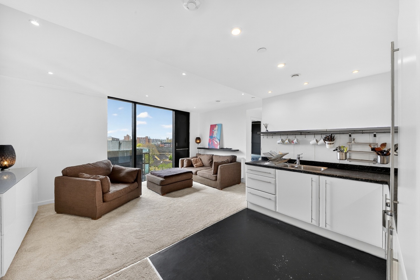 Additional image 3 of 2 Bed Flat, Walworth Road, SE1, N1 7GU