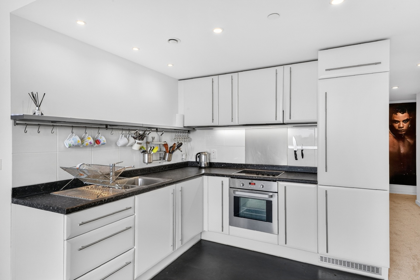 Additional image 5 of 2 Bed Flat, Walworth Road, SE1, N1 7GU