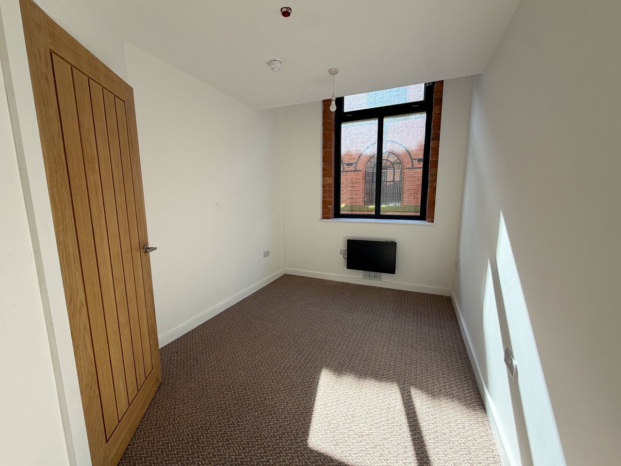 2 Bed Flat, Wheat St, LE1 photo 3