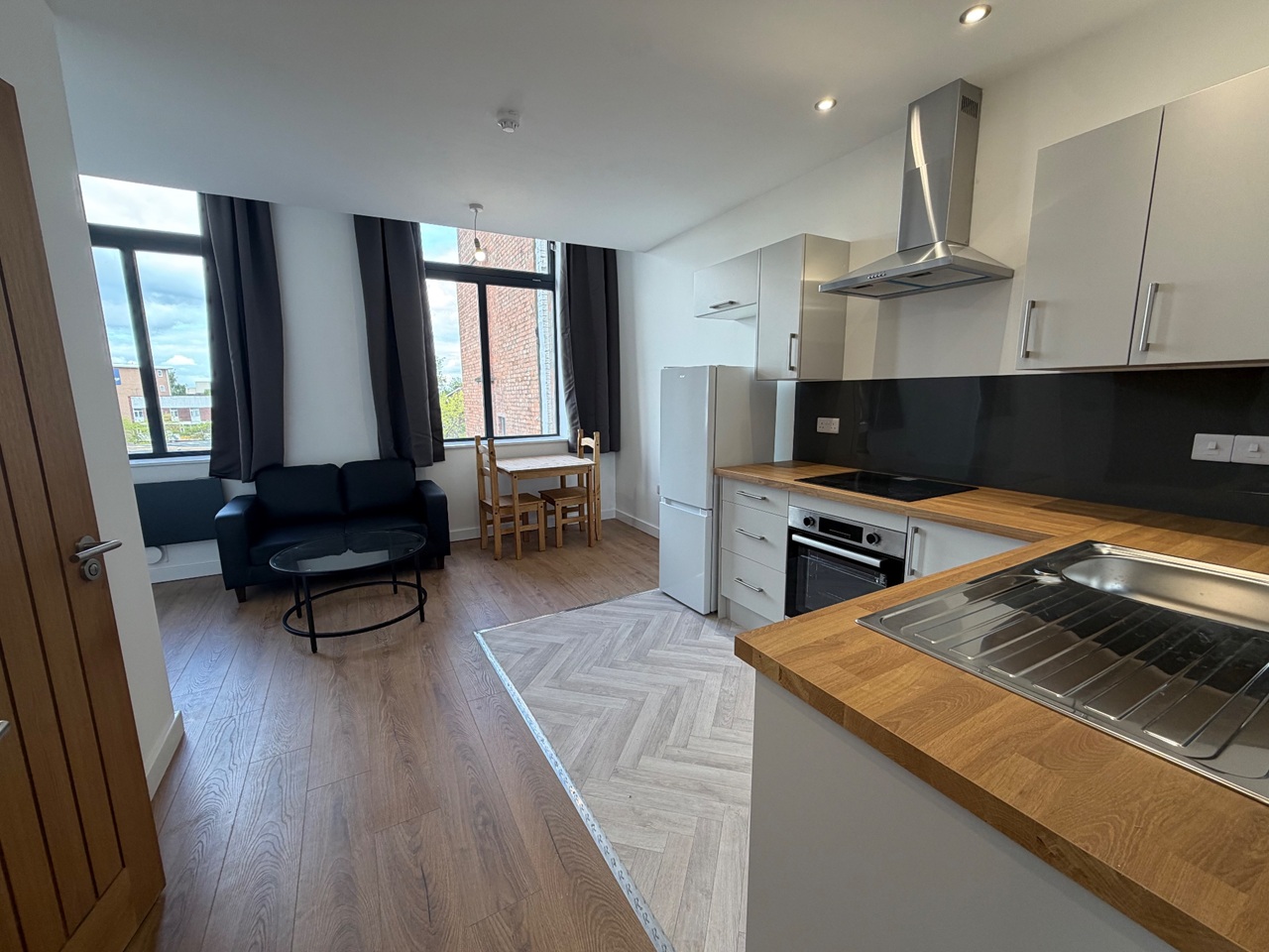 2 Bed Flat, Wheat St, LE1 photo 2