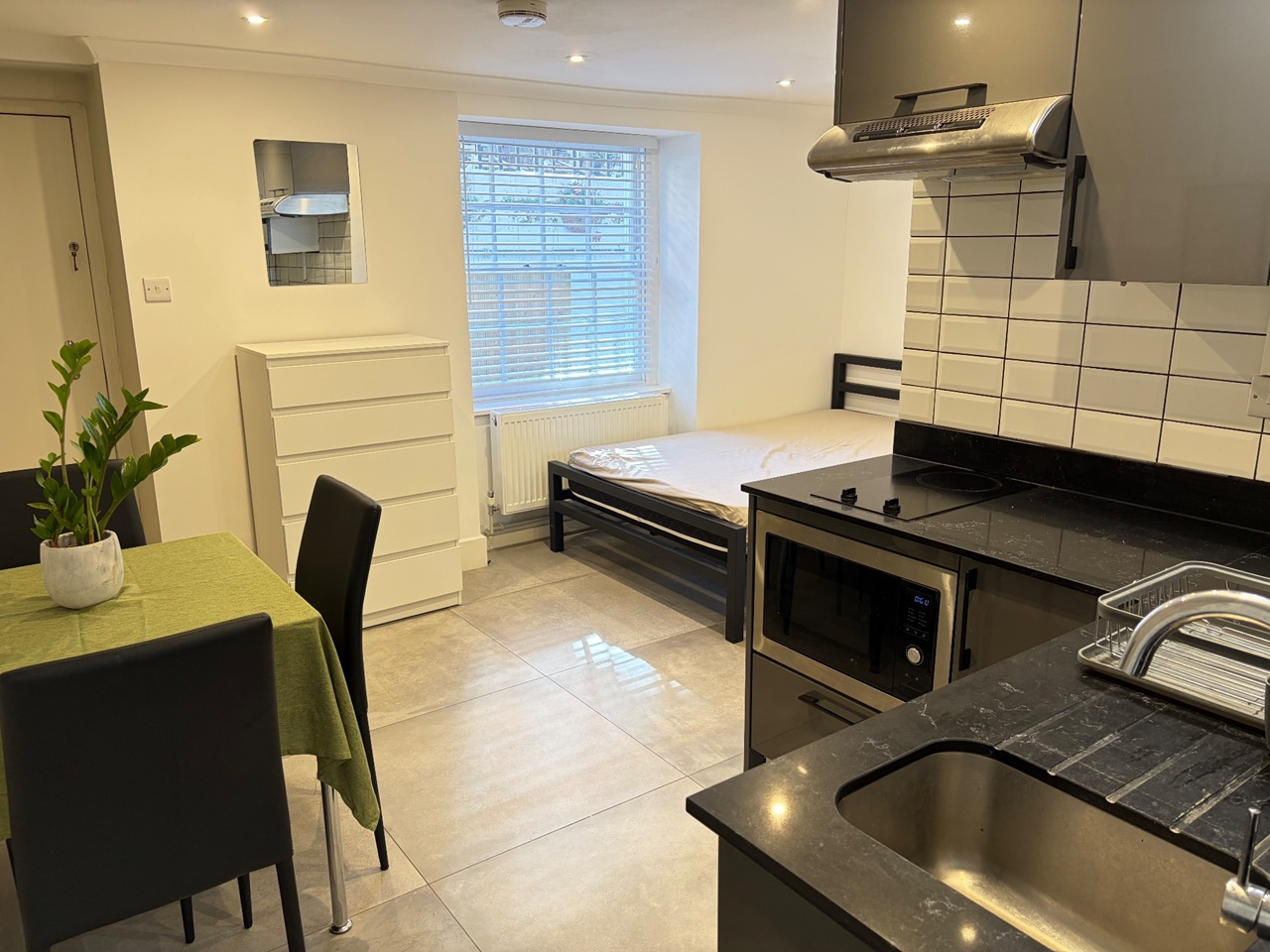 Additional image 4 of Studio Flat, Russell Square Euston, WC1H, N1 7GU