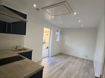 Studio Flat, Newburgh Road, RM17