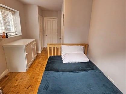 Room in a Shared House, Parkland Road, N22