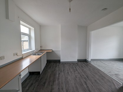 1 Bed Flat, Rutherford Terrace, DL17