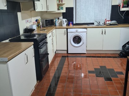 Room in a Shared House, Stratford Walk, B36