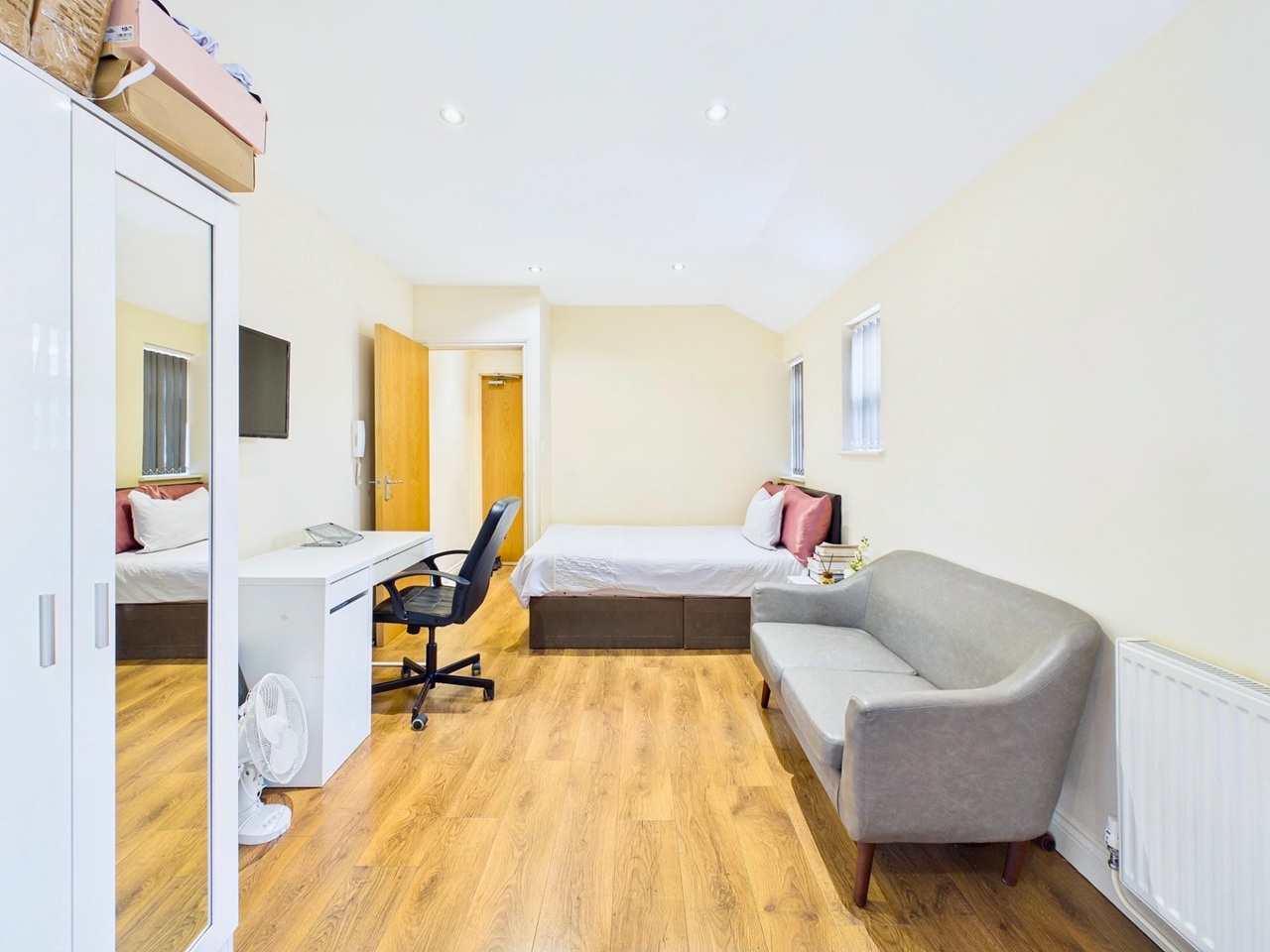 Studio Flat, Victoria Avenue, LE2 photo 3